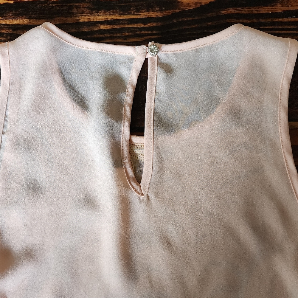 One Clothing Blush & Silver Sequenced Sleeveless Blouse Sz SM - Picture 4 of 6